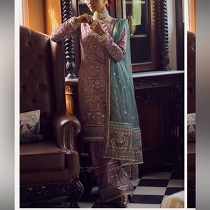 NWT Embroidered Purple and Teal Traditional Outfit / Size M